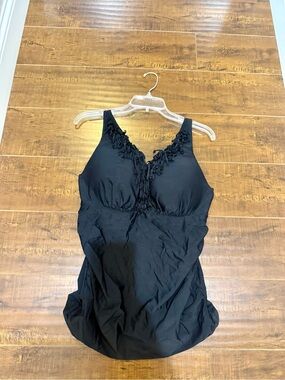 Black Women’s Swim Tank w/Fringe & Underwire
